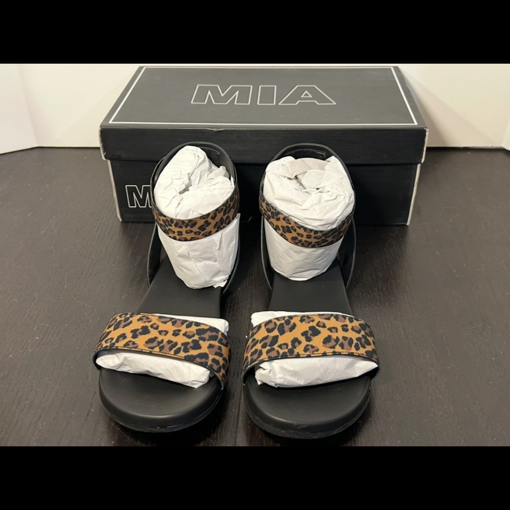 Mia Lydia Leopard Print Ankle Strap Sandals Shoes Black/Brown Womans Size 10M - Picture 4 of 16